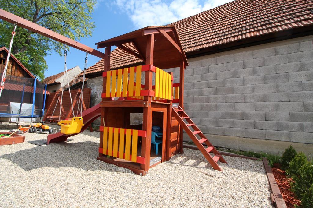 Villa Lienka Besenova Exterior photo